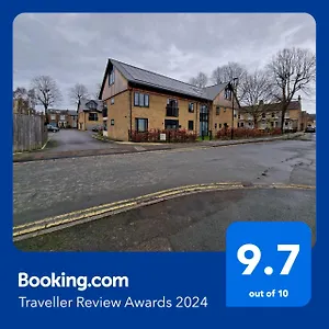 https://2-bedroom-apartment-free-parking.yorkshirehotels.net