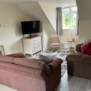 Flat In Quiet Location Nottingham